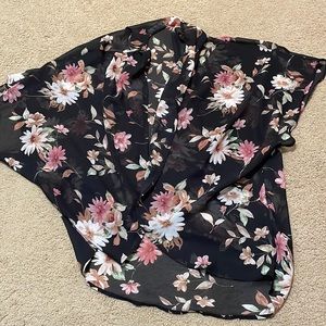 Boutique floral kimono cardigan wrap